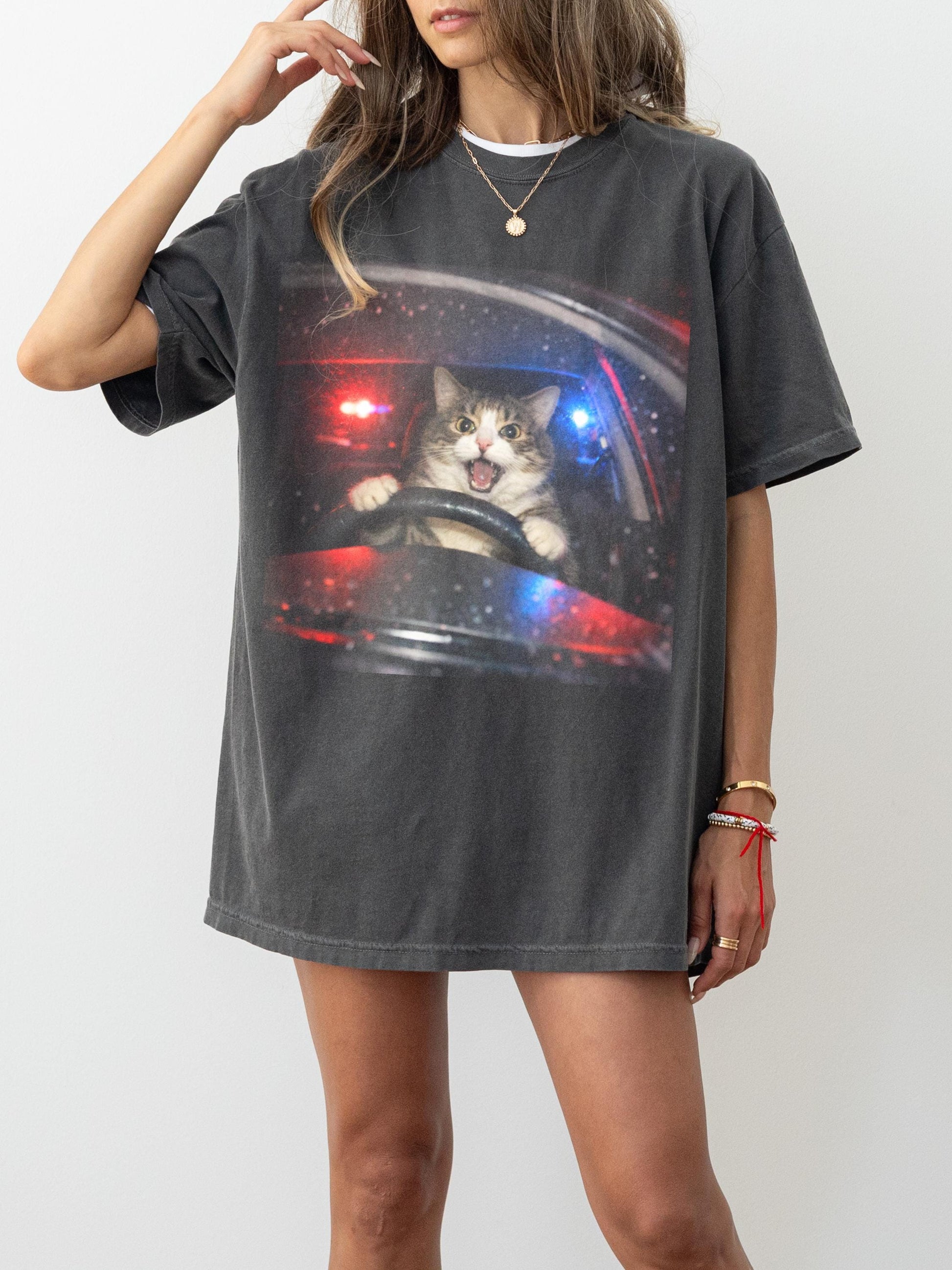Funny Vintage Cat Graphic T-Shirt – Retro Meme Tee for Cat Lovers