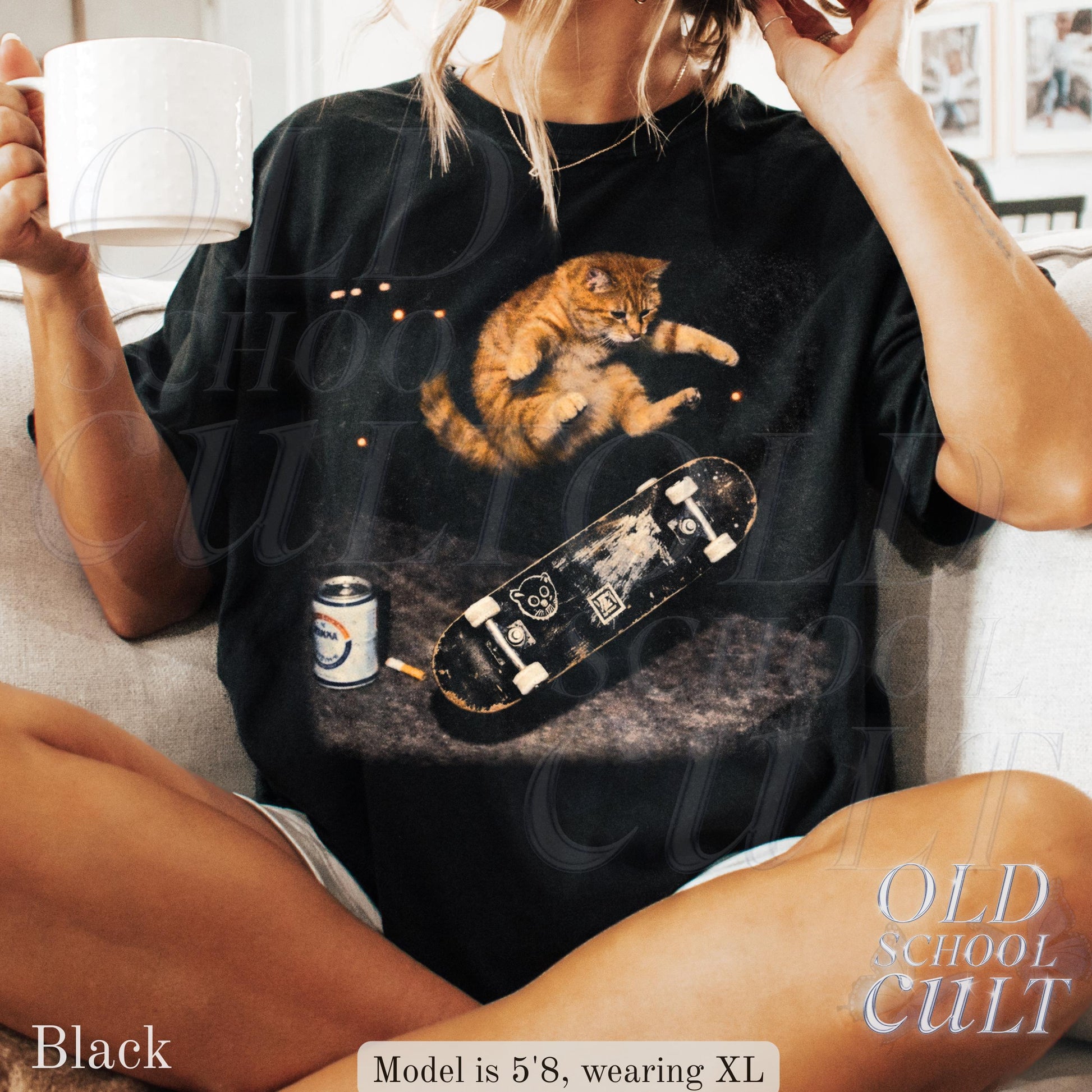 Skateboarding Cat Graphic T-Shirt – Vintage Retro Streetwear Tee