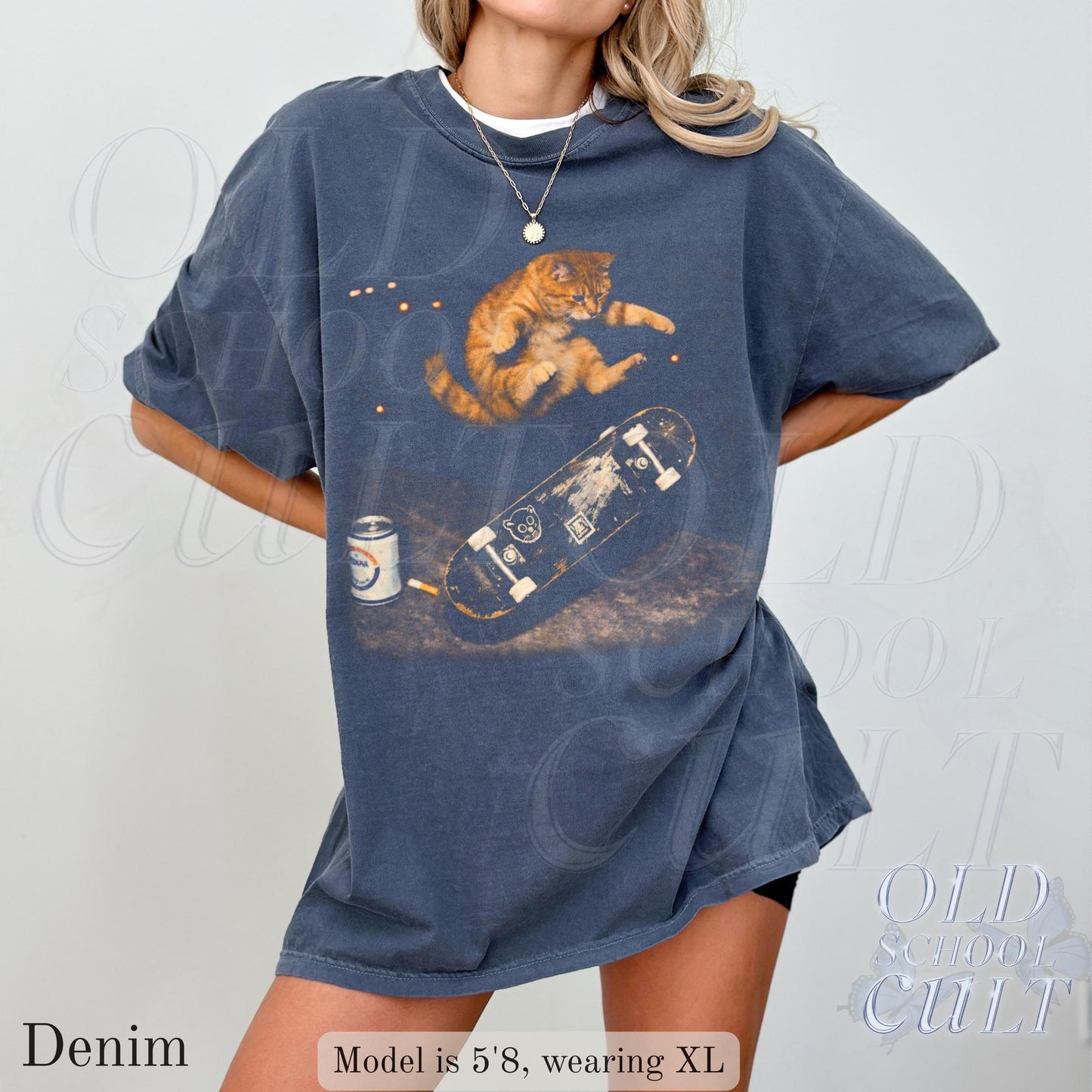 Skateboarding Cat Graphic T-Shirt – Vintage Retro Streetwear Tee