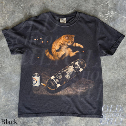 Skateboarding Cat Graphic T-Shirt – Vintage Retro Streetwear Tee