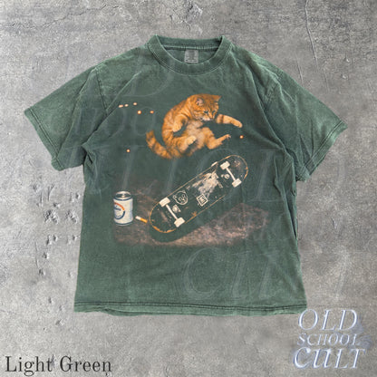 Skateboarding Cat Graphic T-Shirt – Vintage Retro Streetwear Tee