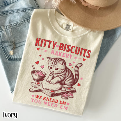 Valentine’s Day Baking Cat Graphic T-Shirt – Cute Kitty Biscuit Tee for Cat Lovers