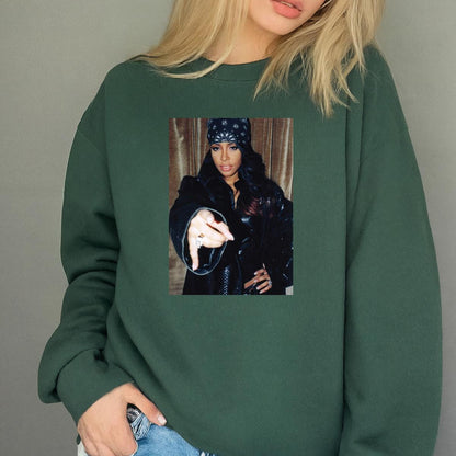 Aaliyah Vintage 90s R&B Singer Poster Style Black Unisex T-Shirt