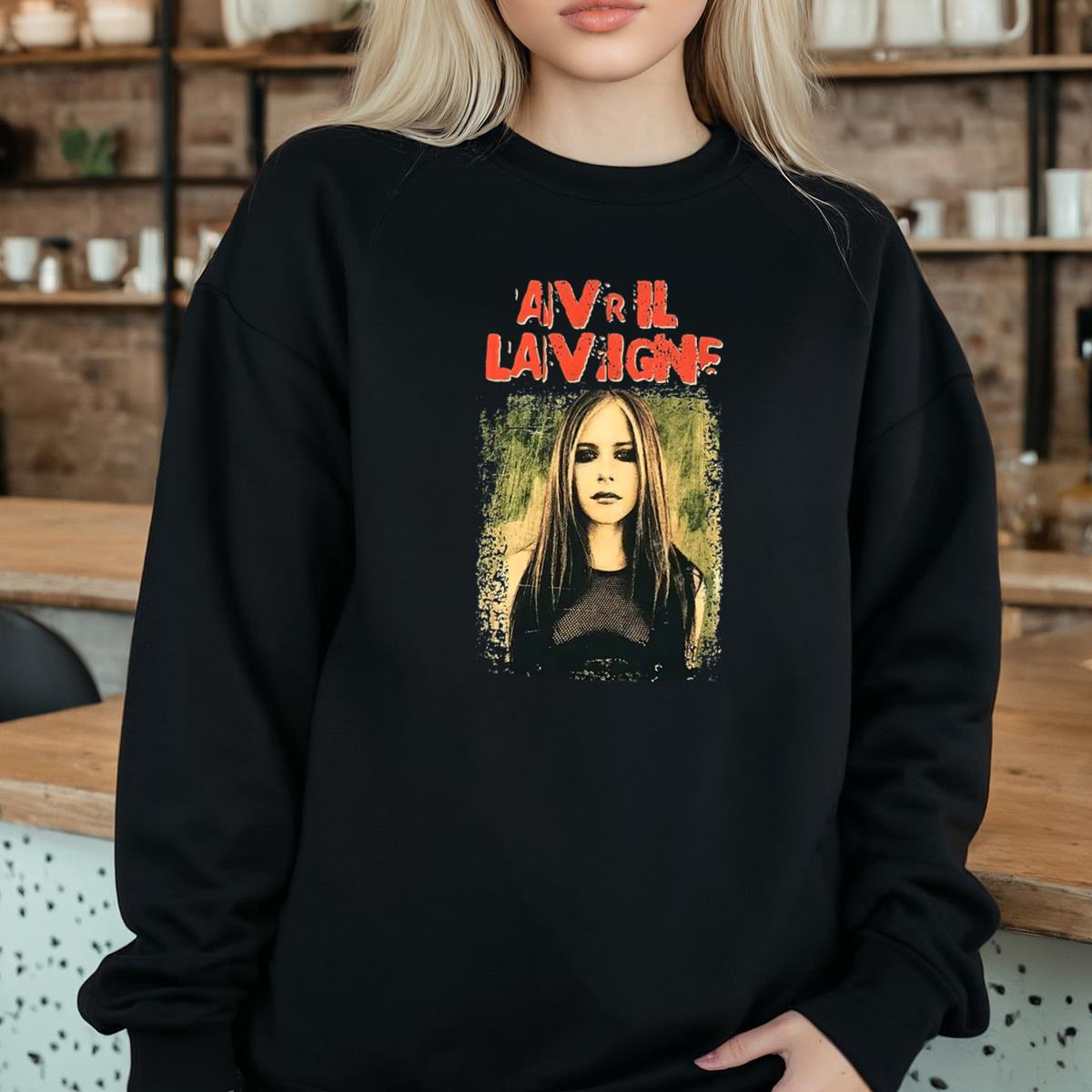 Avril Lavigne Vintage 2004 Bones Y2K Tour Official Fan Black Unisex T-Shirt