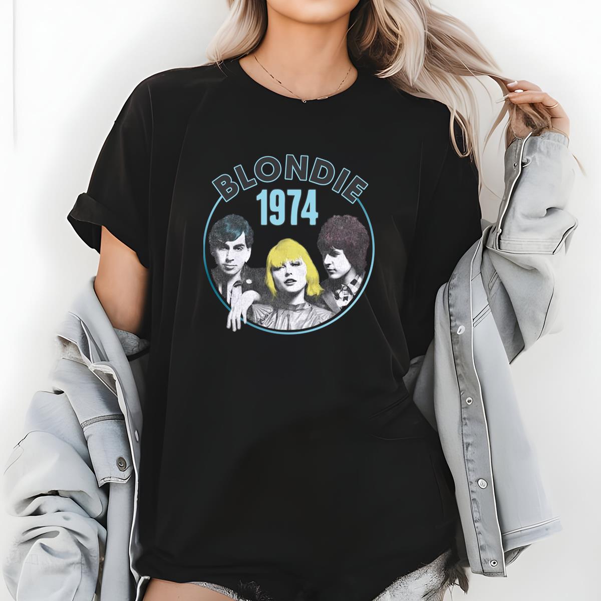 Blondie Vintage 1974 Debbie Harry Retro Creme Unisex T-Shirt