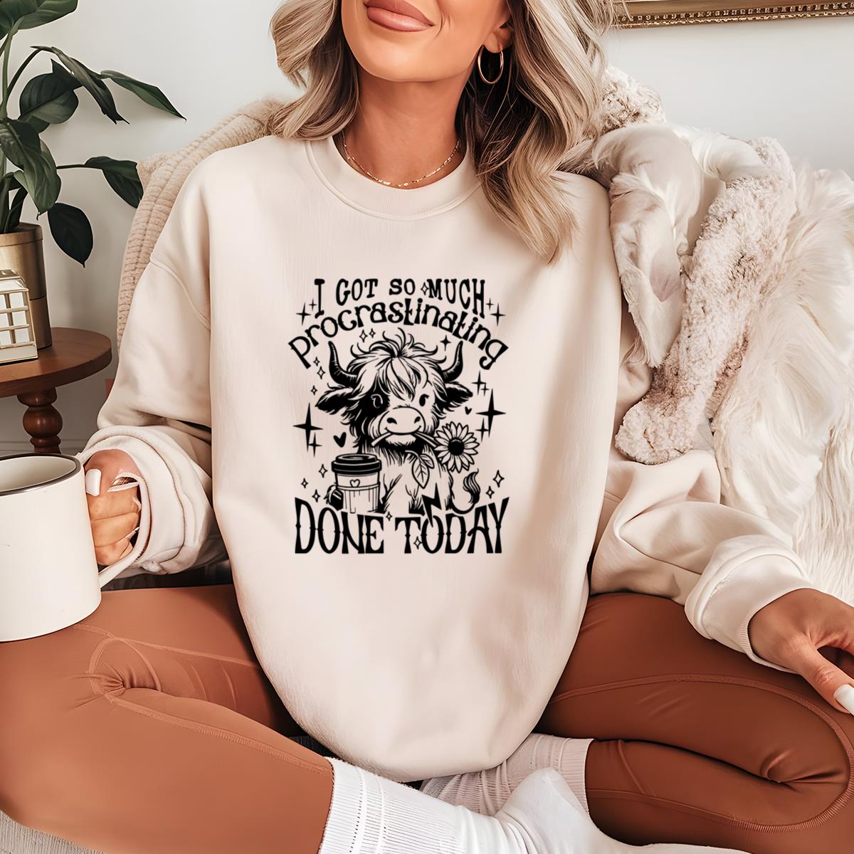 Coffee Lover Highland Cow Funny Procrastination Heifer Vintage Retro Unisex T-Shirt