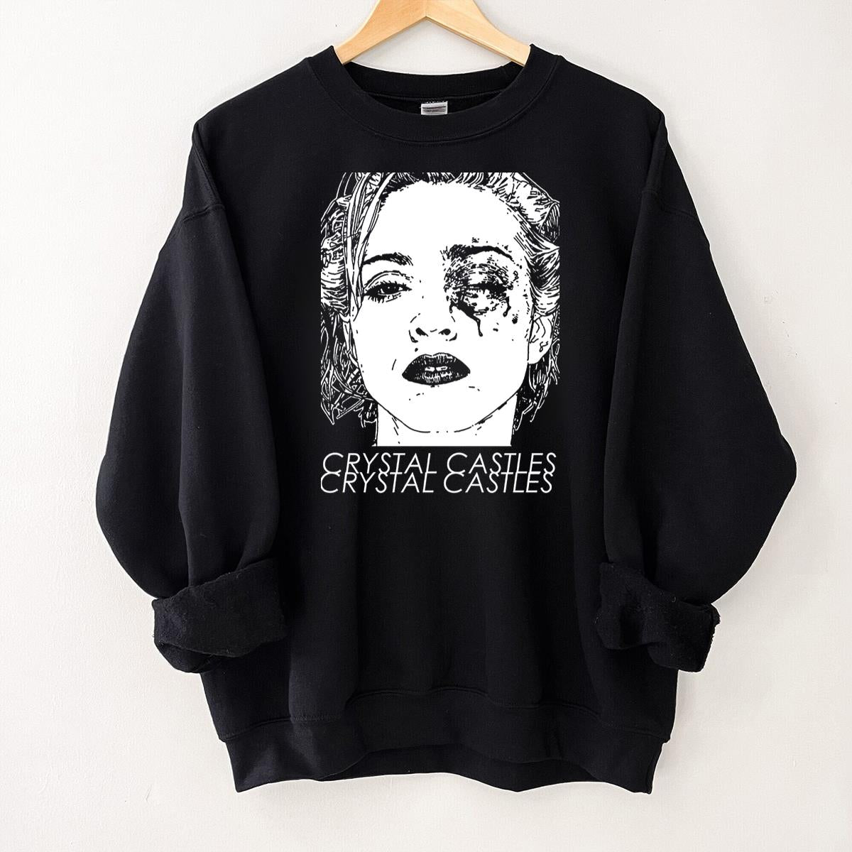 Cristal Castles Vintage 80s Rock Band Collector Retro Black Unisex T-Shirt