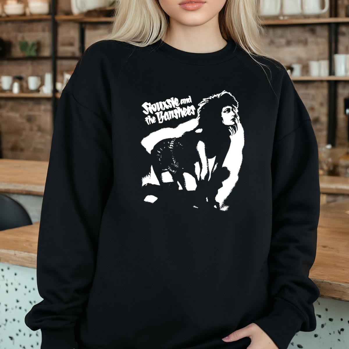 Siouxsie And The Banshees Vintage 80s Retro Looking Up Girls Fan Black Unisex T-Shirt