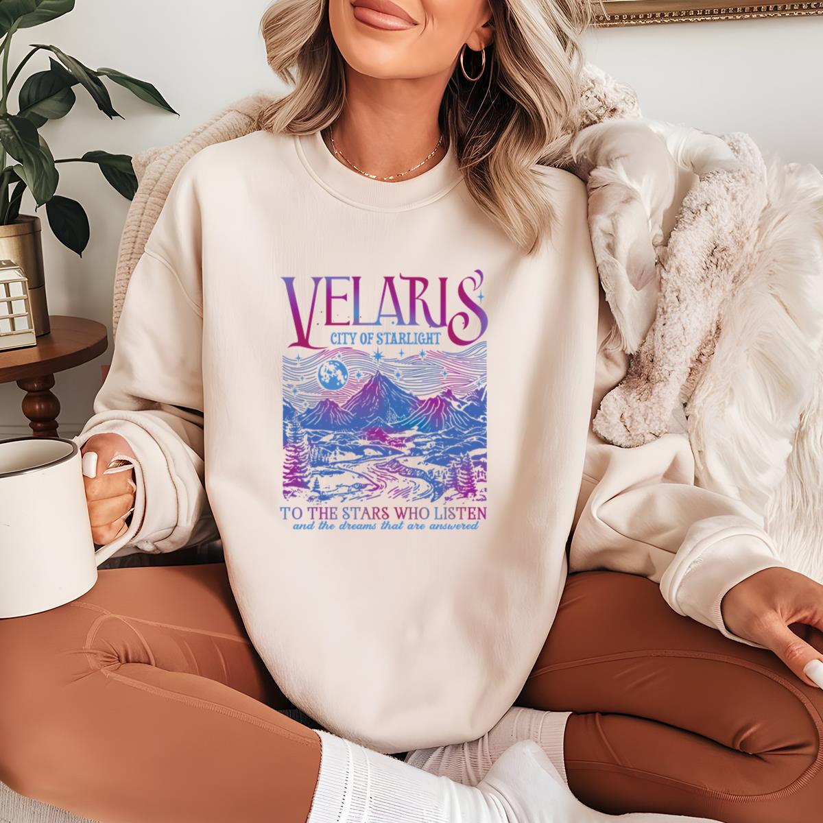 Velaris City of Starlight ACOTAR Vintage Fantasy Fan Graphic Unisex T-Shirt