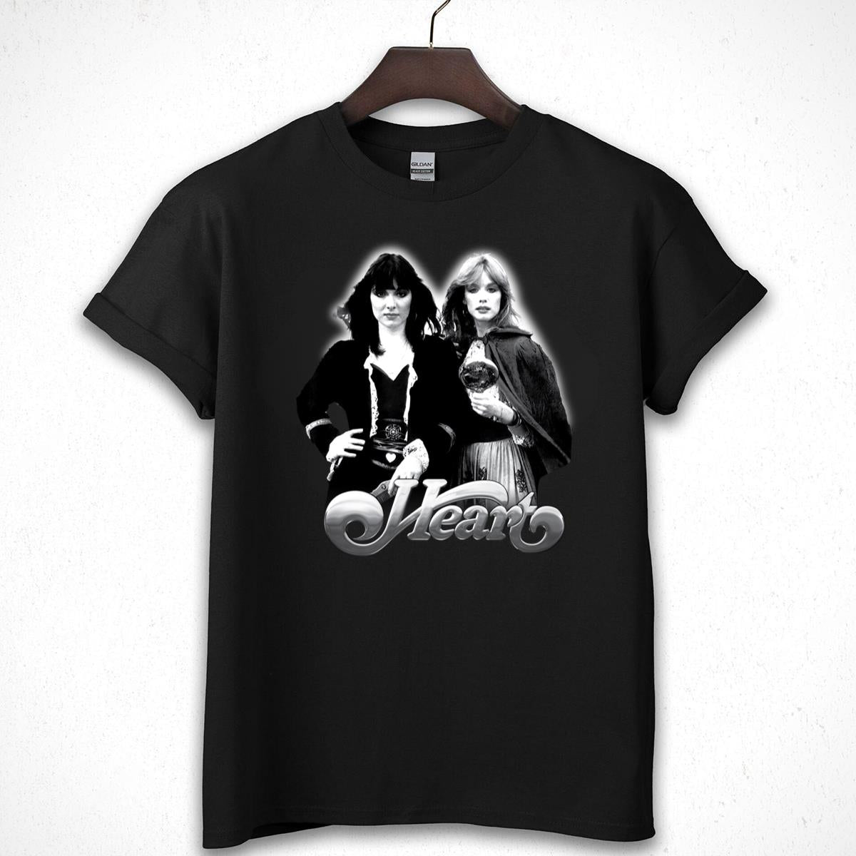 Vintage Styles Heart Band Official Fan Retro 70s Black Unisex T-Shirt