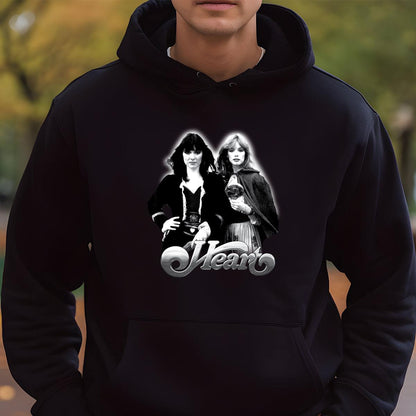 Vintage Styles Heart Band Official Fan Retro 70s Black Unisex T-Shirt